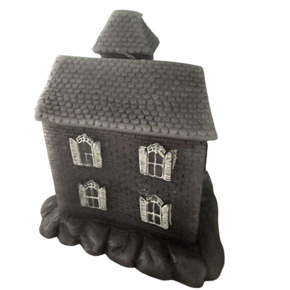 Martha Stewart LED Light-Up Haunted House Candle – Wax Sculpted – New - Picture 2 of 4